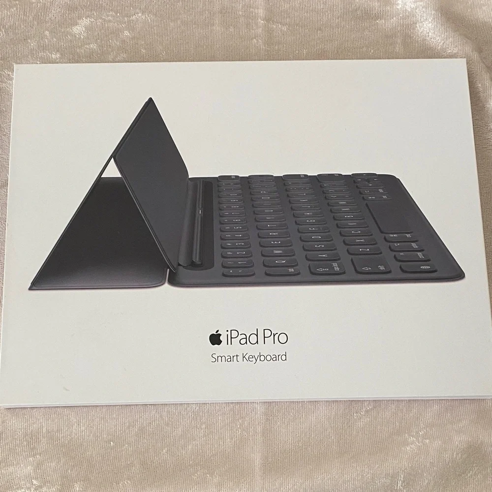 Apple iPad Pro Smart Keyboard - Gray